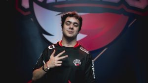 rakin-sera-substituido-por-yoda-no-twitch-rivals