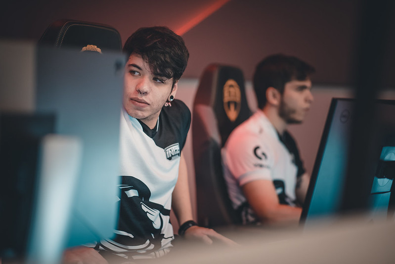 LoL Duo da rota inferior da INTZ fará bootcamp na Coreia