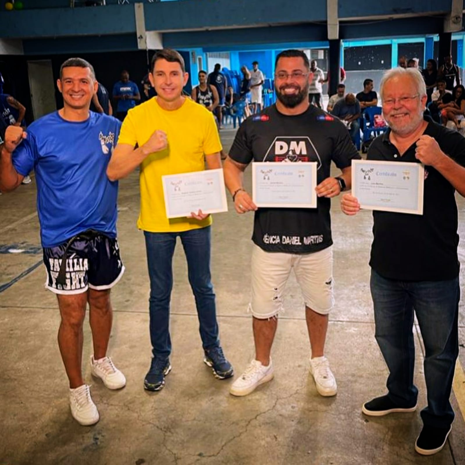 Marcos Torquato, Juninho do Pneu, Daniel Martins e Luiz Martins na graduação da Família Fight (Foto reprodução)