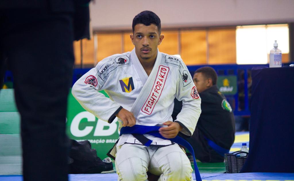 João Gabriel Bastos quer fazer de 2023 sua temporada mais vitoriosa (Foto: CBJJD)