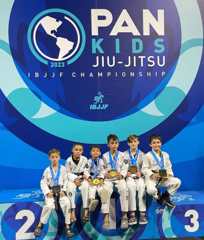 White House Jiu-Jitsu School conquistou ótimos resultados no Pan Kids da IBJJF (Foto divulgação)