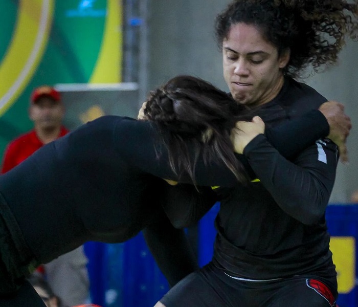 Faixa-preta Natalia Zumba usa CBD para ajudar antes e depois das competições de Jiu-Jitsu (Foto Dai Bueno)