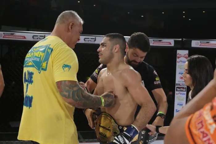 Matheus Correia é o atual campeão peso-galo do Iron Man MMA e vive grande fase (Foto divulgação)