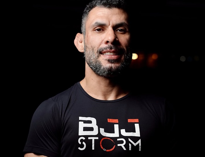 Claudio Caloquinha (ao centro) projetou nova temporada do BJJ Storm (Foto reprodução)