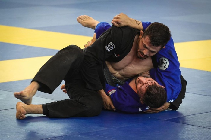 Alan Azevedo se destaca como professor e competidor no cenário do Jiu-Jitsu português (Foto reprodução)