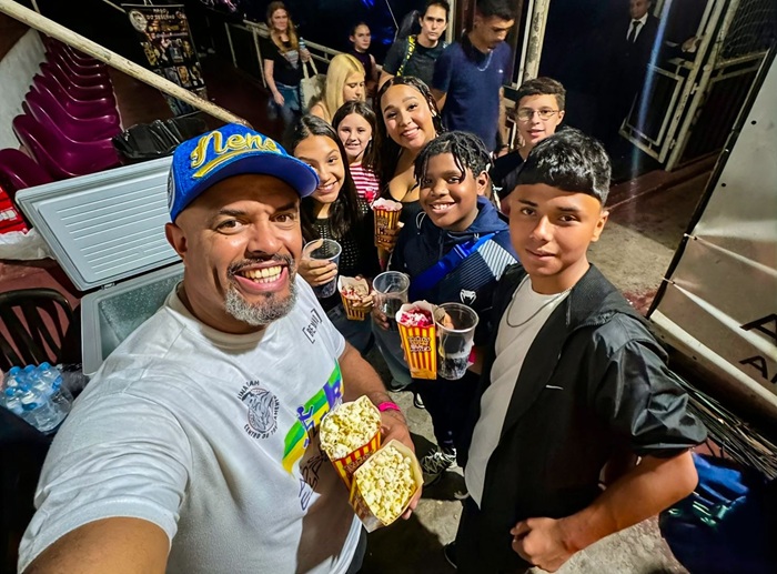 Crianças são recebidas com lanches e têm uma experiência única no evento (Foto reprodução)