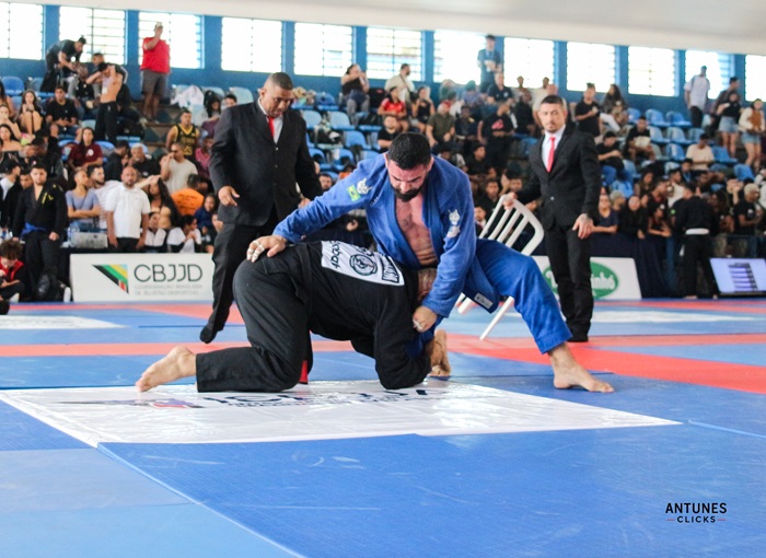 Ricardo Braga brilhou com ouro duplo no Estadual da FJJD-Rio (Foto Antunes Clicks)