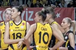 Bartsch-estreia-em-nova-vitória-do-Vakifbank